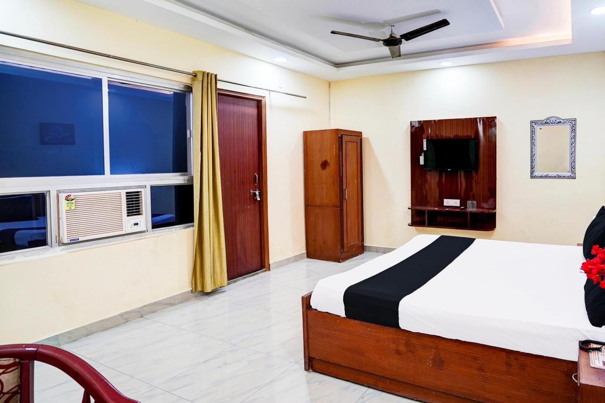 Hotel O Nova Resorts & Luxury Farm Raebareli Екстер'єр фото